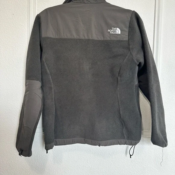 The NorthFace women’s Fleece jacket Small - Picture 5 of 7